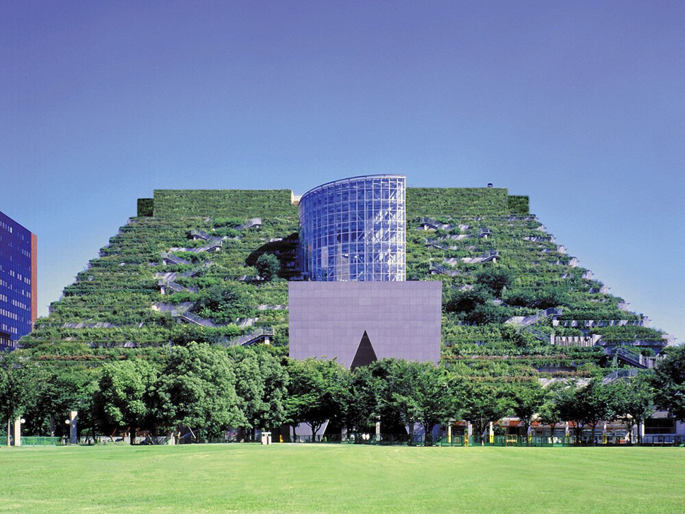 绿色建筑先驱埃米利奥·安巴斯在威尼斯意大利馆庆祝