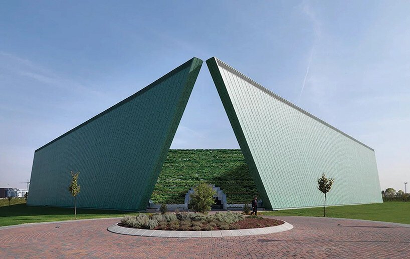 绿色建筑先驱埃米利奥·安巴斯在威尼斯意大利馆庆祝