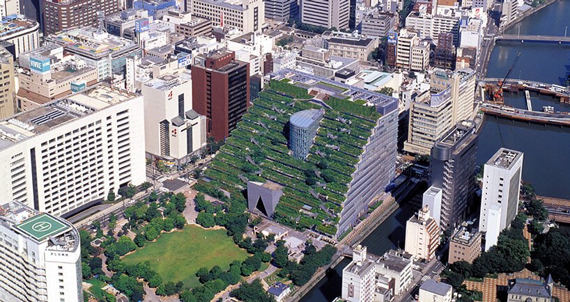 绿色建筑先驱埃米利奥·安巴斯在威尼斯意大利馆庆祝