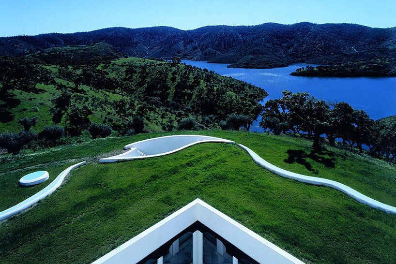 绿色建筑先驱埃米利奥·安巴斯在威尼斯意大利馆庆祝