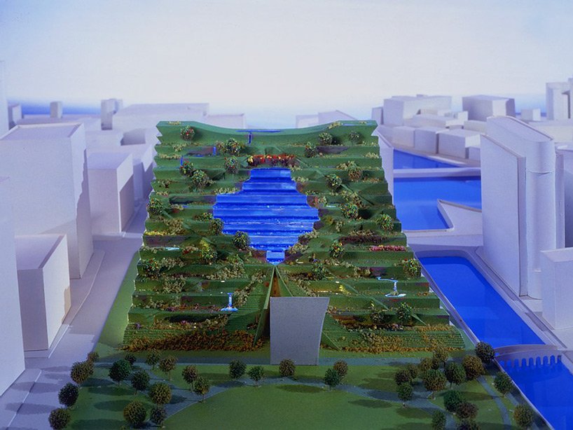 绿色建筑先驱埃米利奥·安巴斯在威尼斯意大利馆庆祝