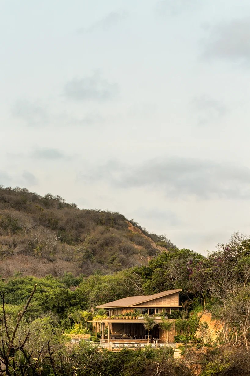 manuel cervantes estudio inserts