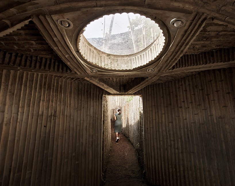 印度尼西亚 RAW 建筑使用再生塑料 + 竹子建造工作室和住宅 印度尼西亚 RAW 建筑使用再生塑料 + 竹子建造工作室和住宅