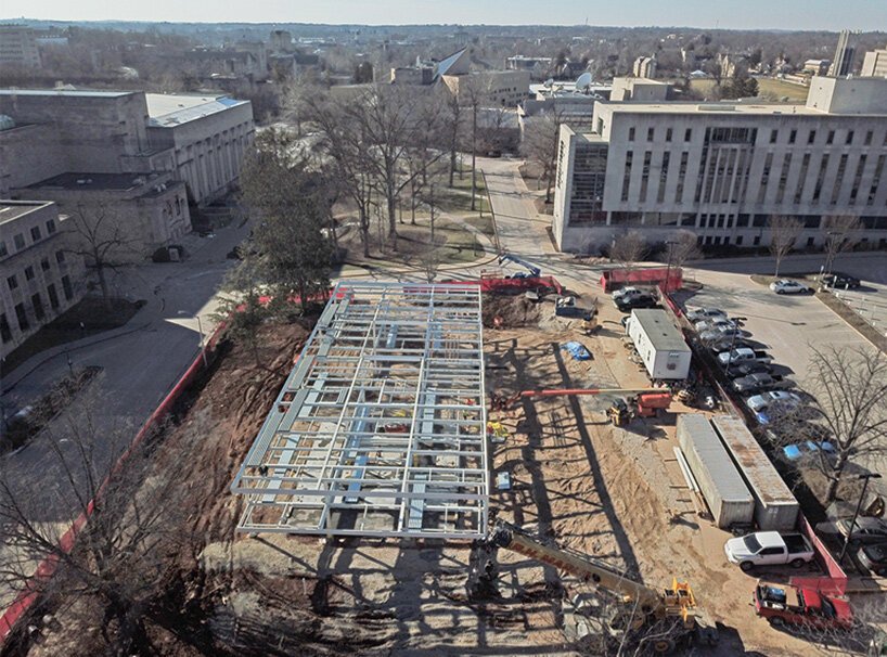重新发现的密斯凡德罗设计正在印第安纳州建造