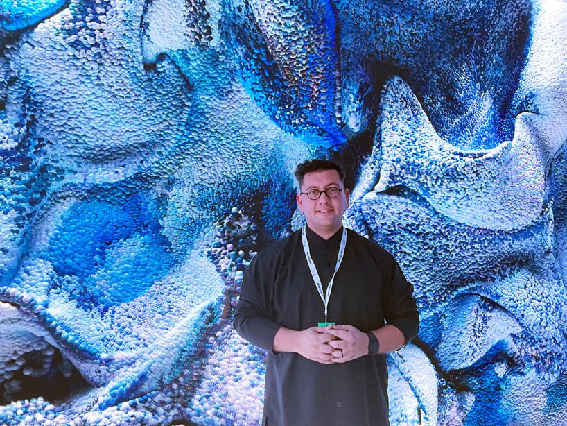 interview with refik anadol on his multi-sensory generative installation‘glacier dreams’