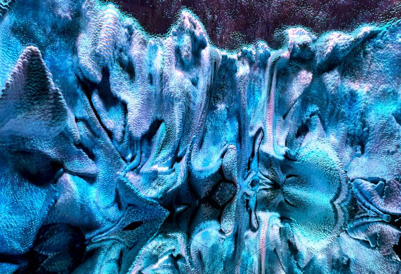 interview with refik anadol on his multi-sensory generative installation‘glacier dreams’