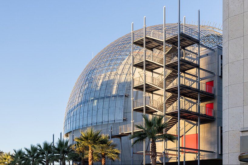 伦佐·皮亚诺的电影学院博物馆在洛杉矶向公众开放 伦佐·皮亚诺的电影学院博物馆在洛杉矶向公众开放