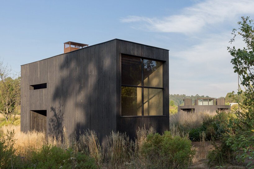 墨西哥的净零休养地结合了住宅、工作室和离网浴室