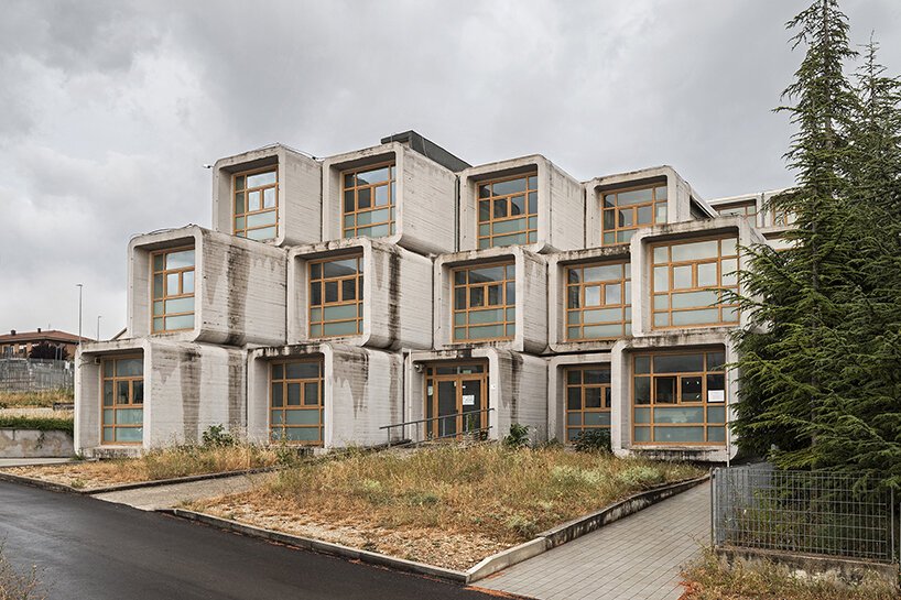 通过罗伯托·孔特的镜头纪念已故建筑师保罗·波托盖西