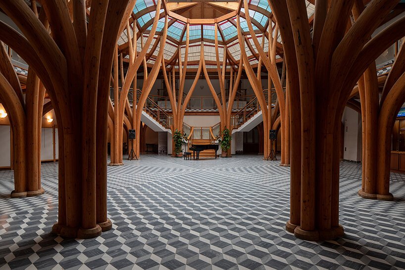 通过罗伯托·孔特的镜头纪念已故建筑师保罗·波托盖西