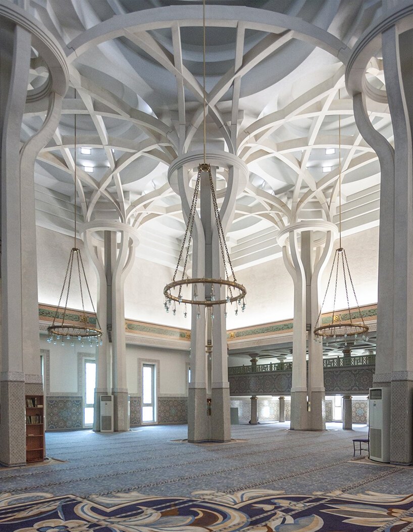 通过罗伯托·孔特的镜头纪念已故建筑师保罗·波托盖西