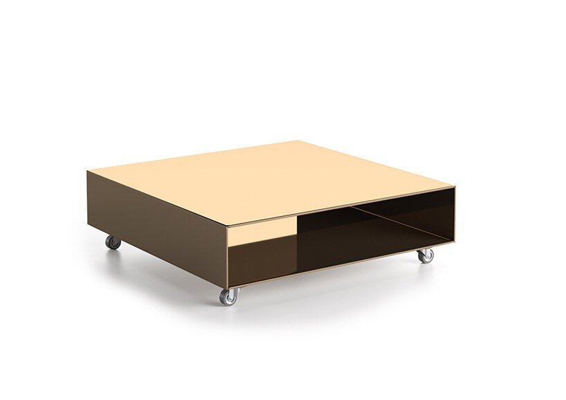 Sabine Marcelis 为 natuzzi italia 设计的系列中将软质和硬质材料并置