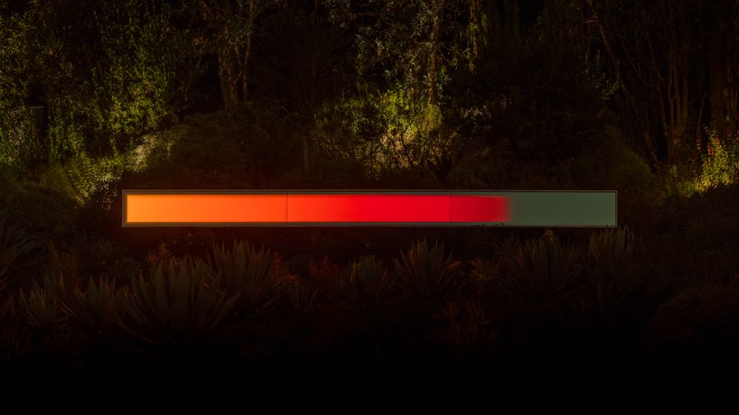 phillip k 的线性反光件。smith III + SOM 反映了加州的风景