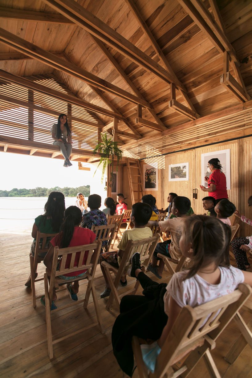 “桑泰天文台”通过浮动文化空间为厄瓜多尔瓜亚斯河注入活力 “桑泰天文台”通过浮动文化空间为厄瓜多尔瓜亚斯河注入活力