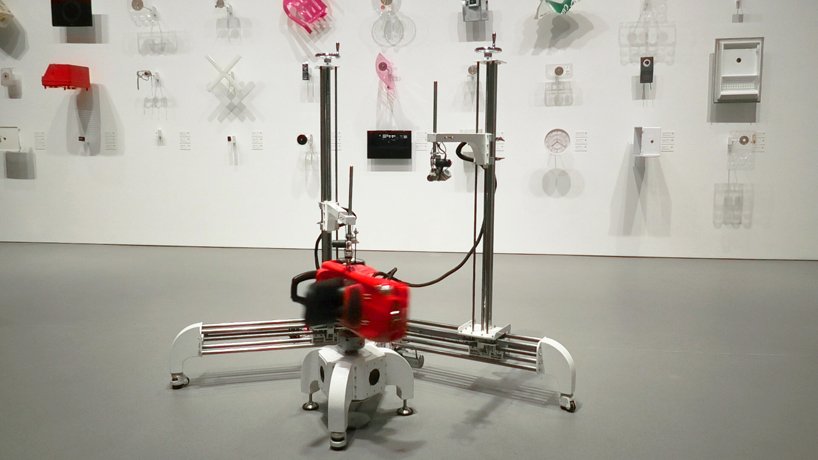 ujoo+limheeyoung 的机械留声机利用塑料废物产生音乐