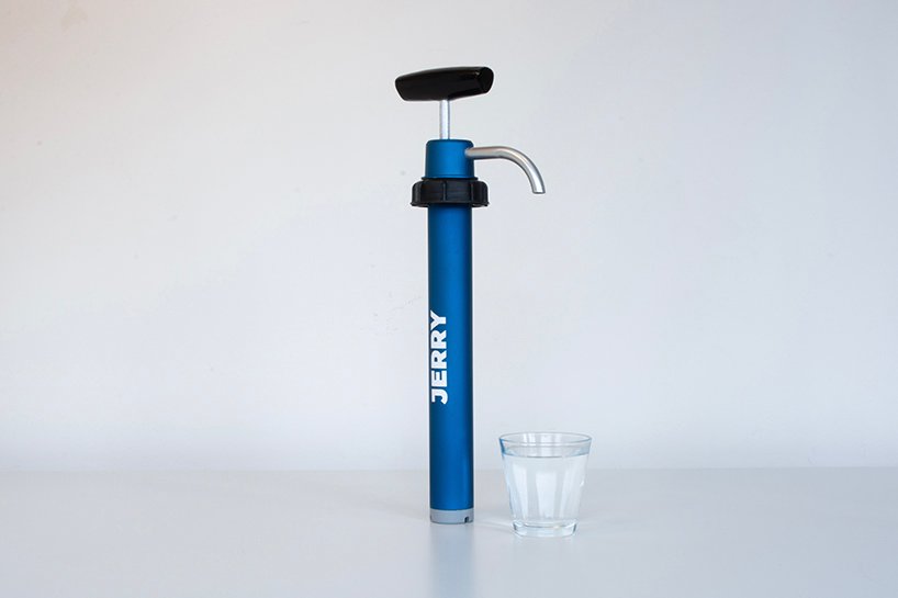 JERRY 是一种低成本过滤器，安装在油桶上以提供安全饮用水