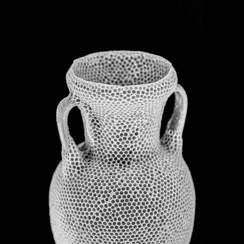 tomáš libertíny 与 60,000 只蜜蜂一起雕刻了蜂蜡版本的奈费尔蒂蒂半身像 tomáš libertíny 与 60,000 只蜜蜂一起雕刻了蜂蜡版本的奈费尔蒂蒂半身像