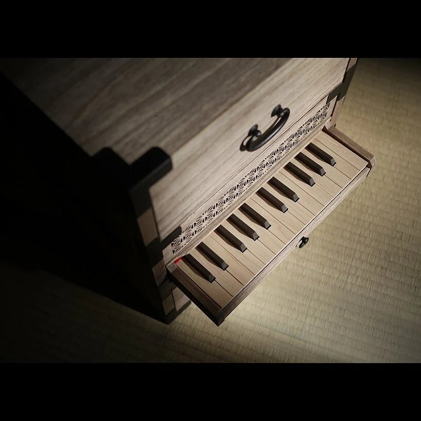雅马哈设计实验室将玩具钢琴重新打造为传统的日本家具 雅马哈设计实验室将玩具钢琴重新打造为传统的日本家具