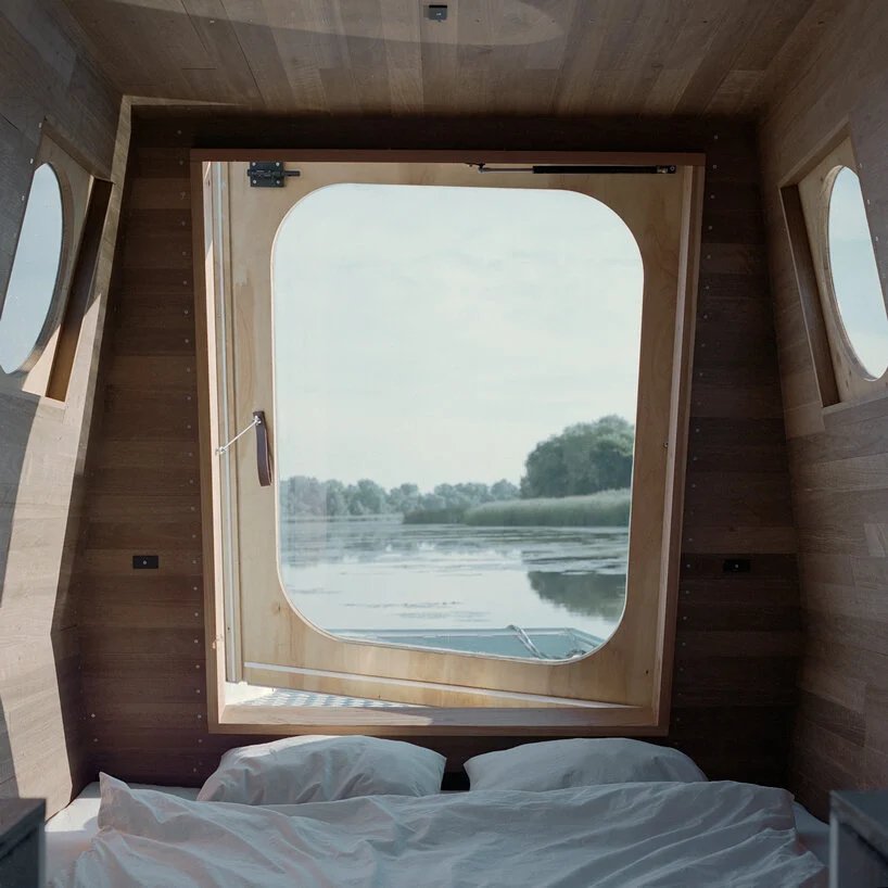 tamás bene 为匈牙利蒂萨湖设计了一艘紧凑型船屋