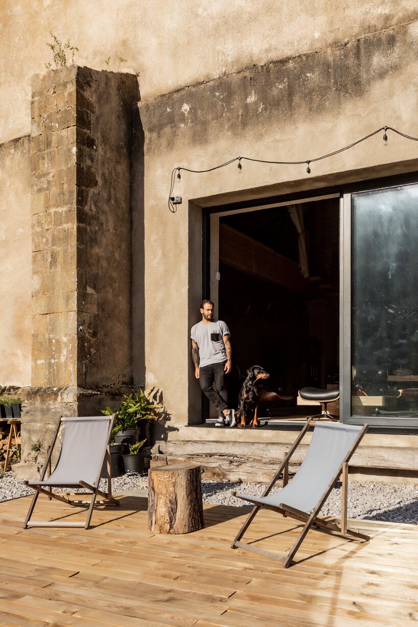 塔斯教堂对西班牙一座废弃的文艺复兴时期教堂进行了精心翻修