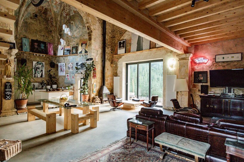 塔斯教堂对西班牙一座废弃的文艺复兴时期教堂进行了精心翻修