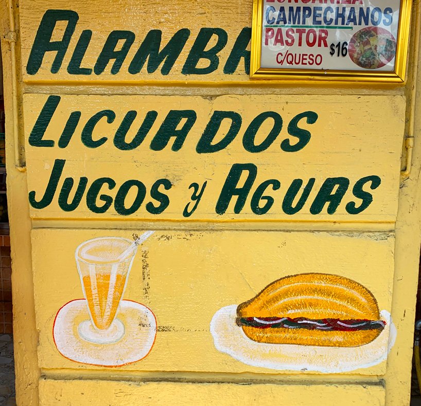 库尔特·霍兰德谈墨西哥城禁止所有彩色手绘街头摊位标志