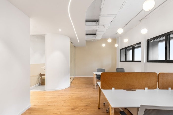 ELIYA 的 ThinkUp 办公室