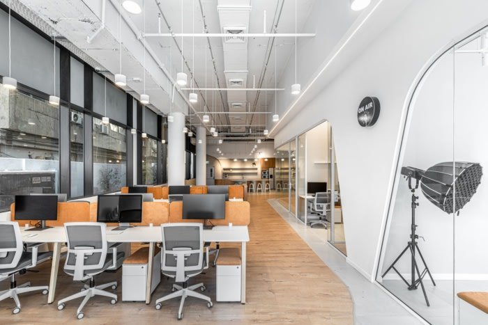 ELIYA 的 ThinkUp 办公室