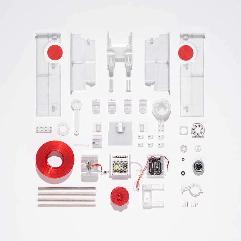 Reiten Cheng 的“Polyformer”将塑料瓶变成细丝
