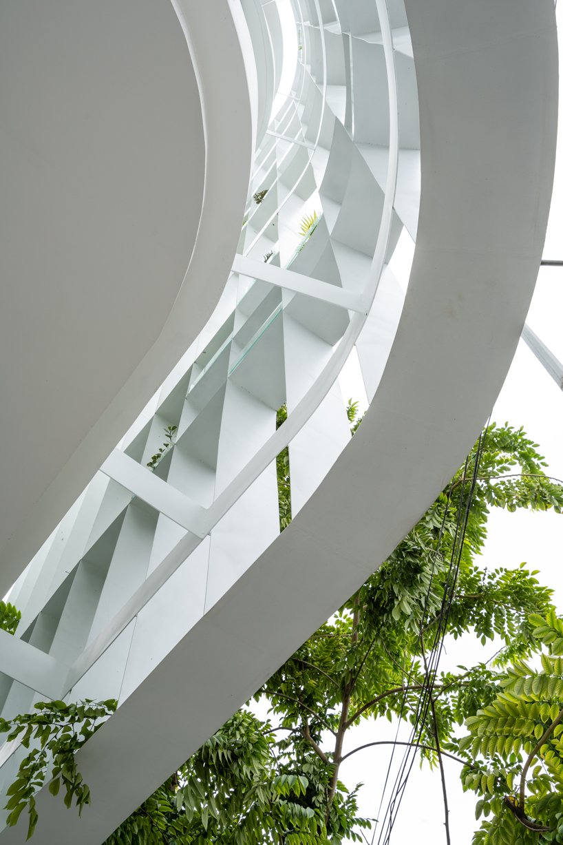 NYKAA 在越南顺化的一个角落里建了一家咖啡馆和三代家庭住宅 NYKAA 在越南顺化的一个角落里建了一家咖啡馆和三代家庭住宅