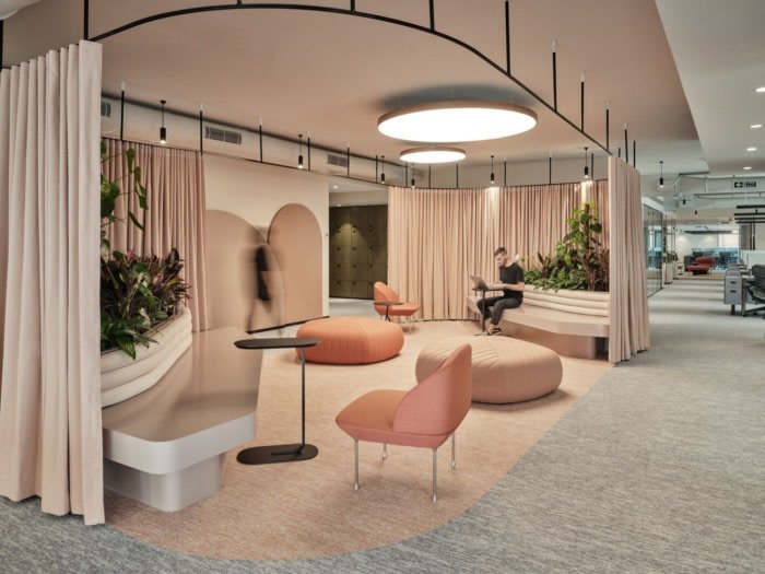 蒂拉美容办公室 - 孟买