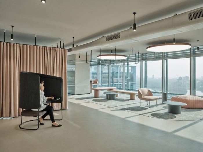 蒂拉美容办公室 - 孟买