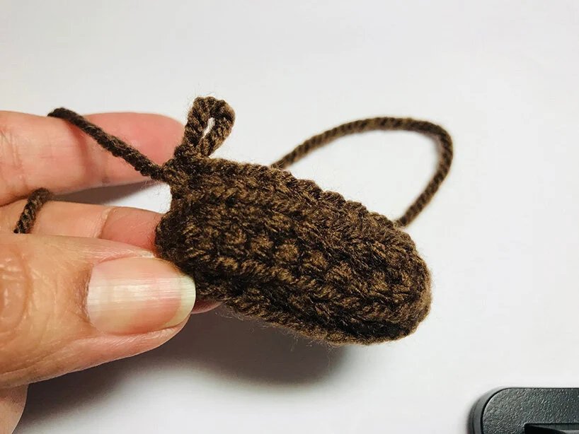 这个 Bernie Sanders 钩针娃娃为慈善事业筹集了超过 4 万美元