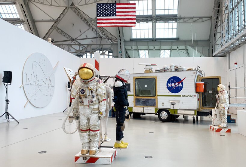 汤姆·萨克斯 (Tom Sachs) 太空计划的发射内部：汉堡 Deichtorhallen 的稀土