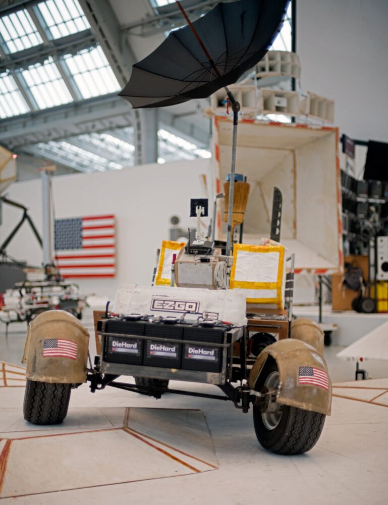 汤姆·萨克斯 (Tom Sachs) 太空计划的发射内部：汉堡 Deichtorhallen 的稀土