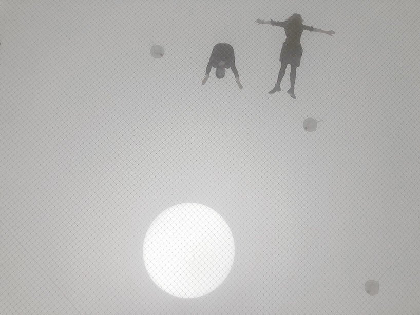 tiktokers 很喜欢 Tomás Saraceno 在纽约的大型蜘蛛网装置 tiktokers 很喜欢 Tomás Saraceno 在纽约的大型蜘蛛网装置