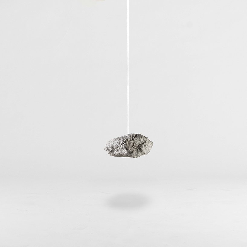 VAUST 工作室的骨料混凝土和原铝模板室内雕塑系列