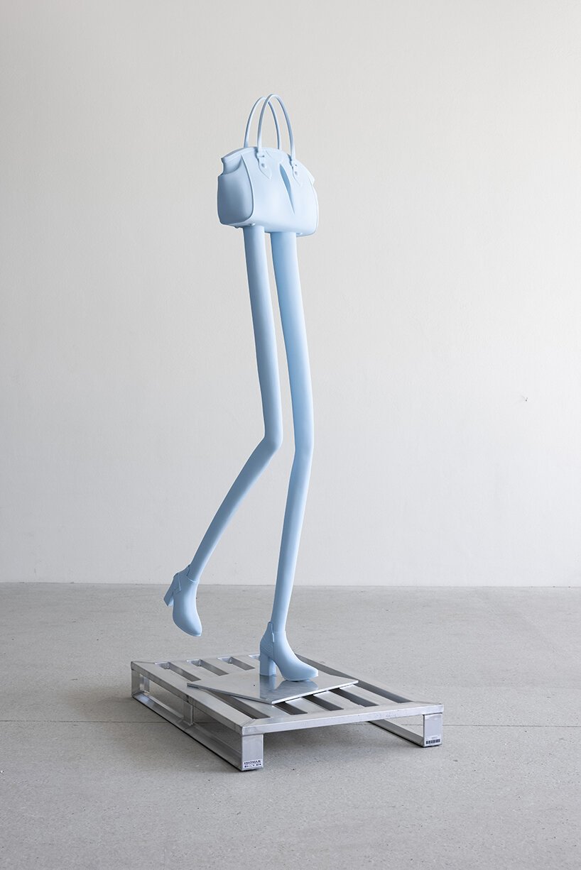 “真相的陷阱”：埃尔文·沃姆令人费解的展览在约克郡雕塑公园开幕