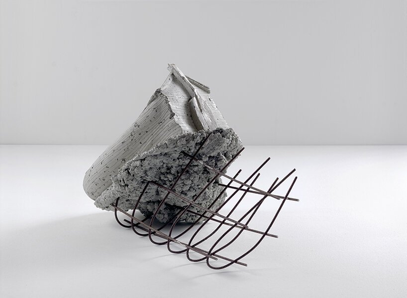 “真相的陷阱”：埃尔文·沃姆令人费解的展览在约克郡雕塑公园开幕