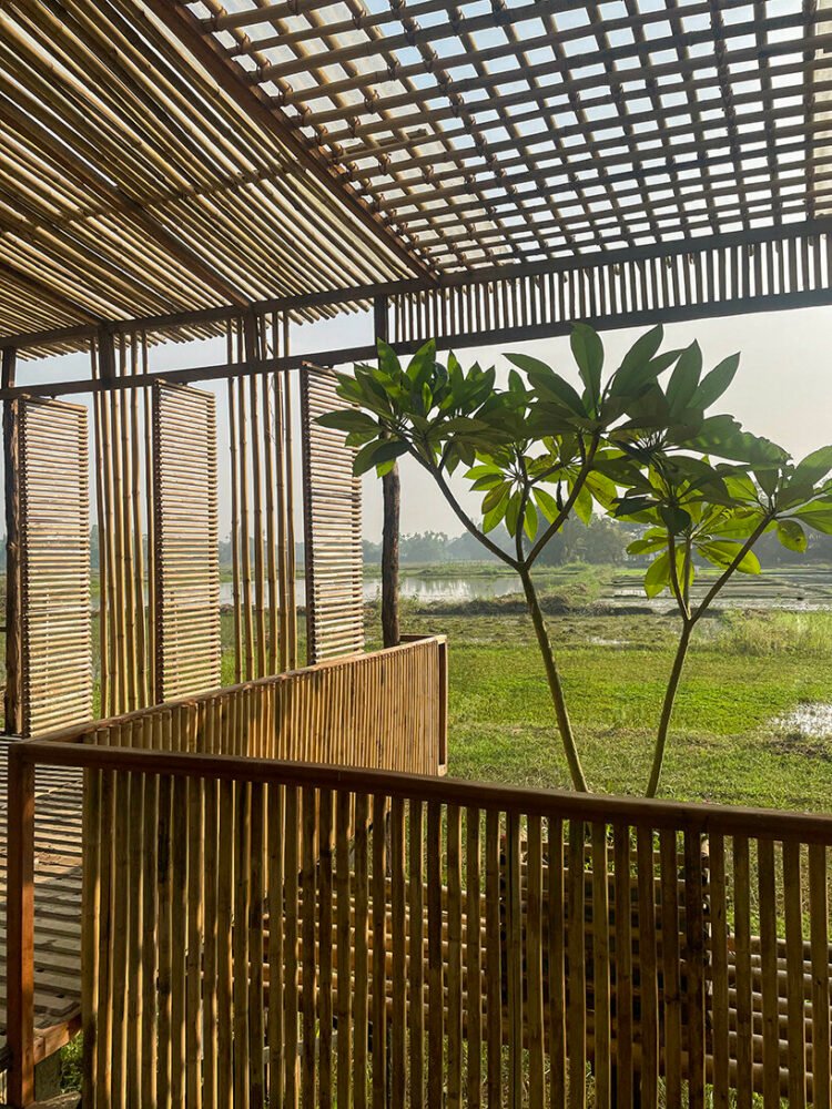 孟加拉国的这个餐厅亭由木头 + 竹子制成,适应季风季节 孟加拉国的这个餐厅亭由木头 + 竹子制成,适应季风季节