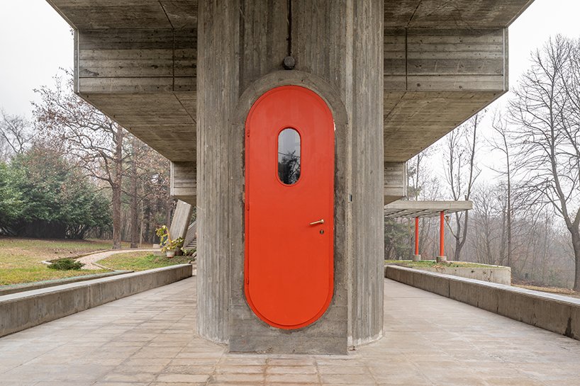 roberto conte 的最新照片系列捕捉了意大利都灵引人注目的“villa gontero”