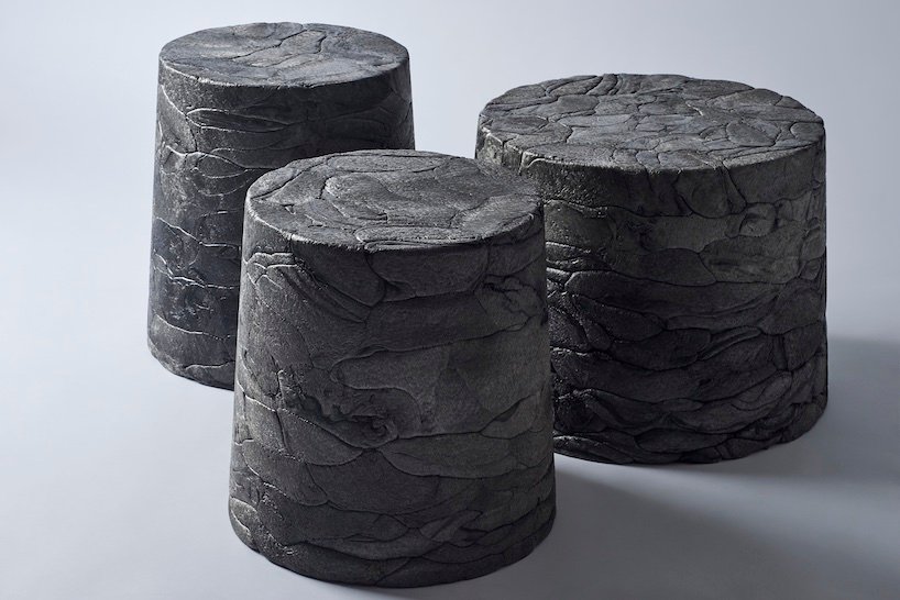 we+ 将泡沫聚苯乙烯废料回收成深色整体家具系列