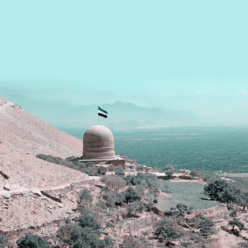 穆罕默德·哈桑·福鲁赞法尔高举抵抗旗帜，希望阿富汗获得自由