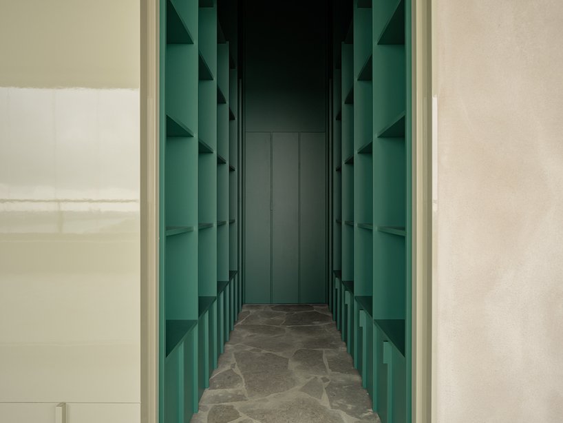 notions of verticality and reflection define penthouse