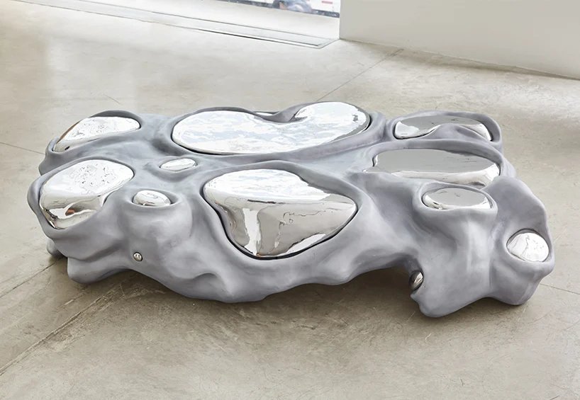 Misha Kahn 在对话中谈弗里德曼·本达设计中技术与手工艺的结合