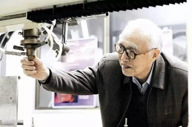 华中科技大学段正澄院士因新冠肺炎去世