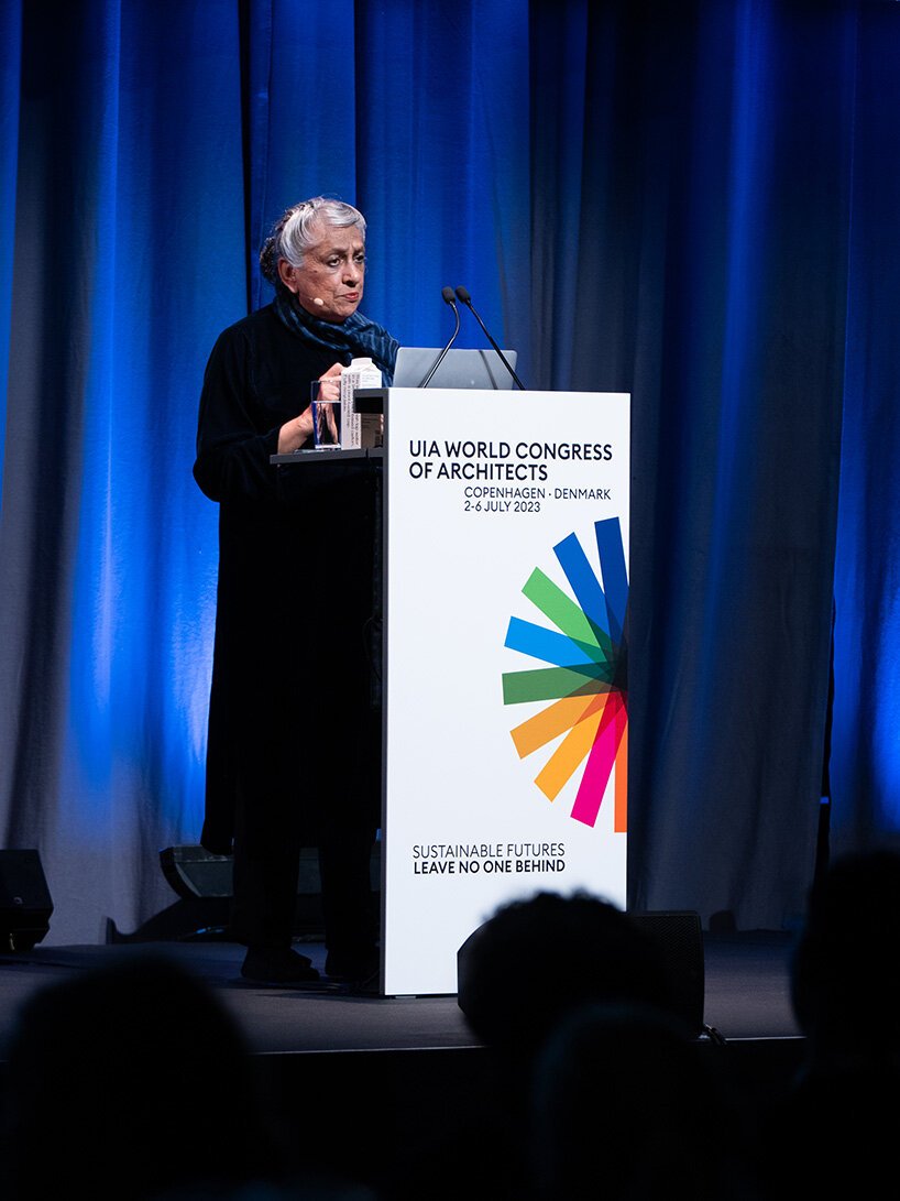 “我相信建筑的民主化”——yasmeen lari 谈自给自足的社区 “我相信建筑的民主化”——yasmeen lari 谈自给自足的社区