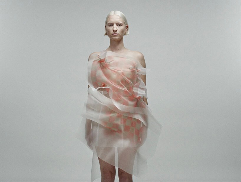 ying gao 的新型脉动机器人服装模拟虚拟服装的效果 ying gao 的新型脉动机器人服装模拟虚拟服装的效果