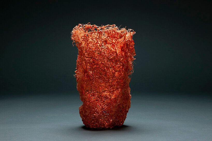 Zena Holloway 推出了一系列完全源自草根的生物设计 Zena Holloway 推出了一系列完全源自草根的生物设计