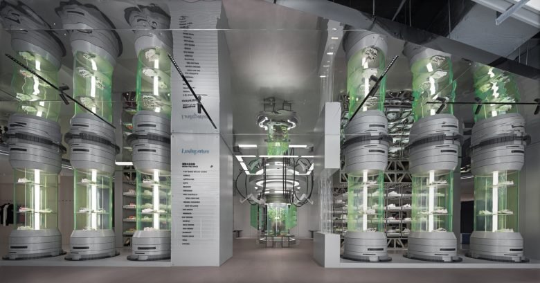 ALL DESIGN STUDIO 设计的“未来实验室”鞋店